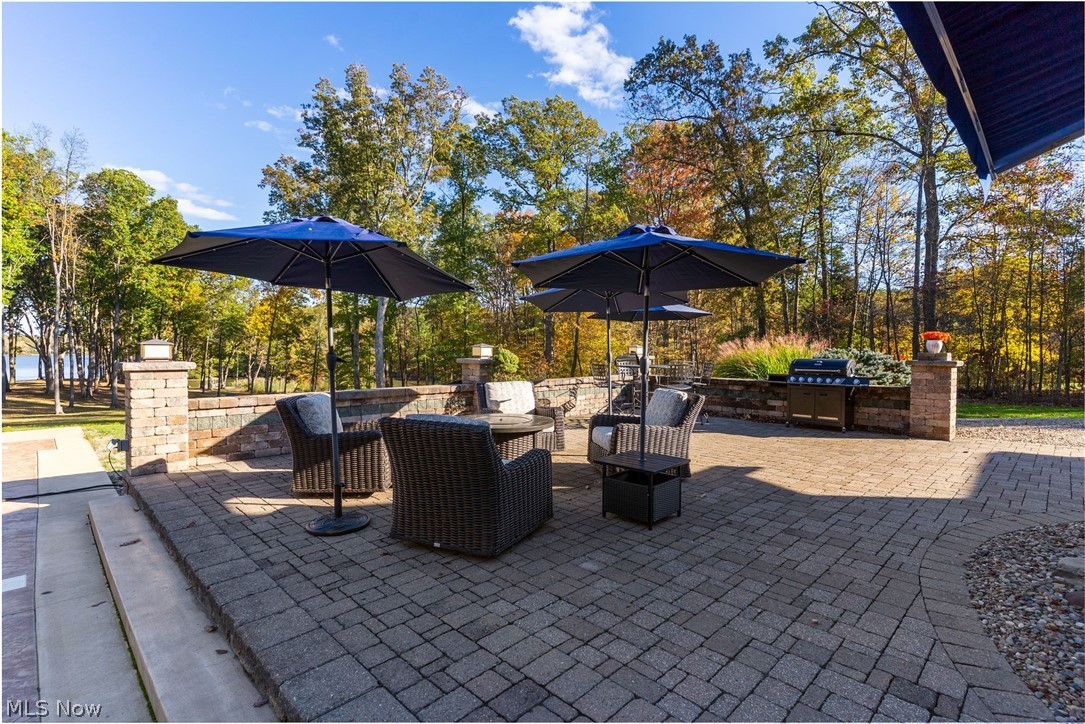 2235 S Mahoning Road Lake Milton OH 44429
