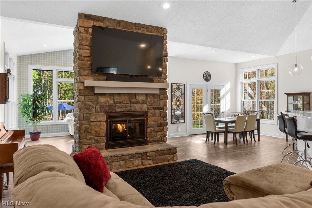 2235 S Mahoning Road Lake Milton OH 44429