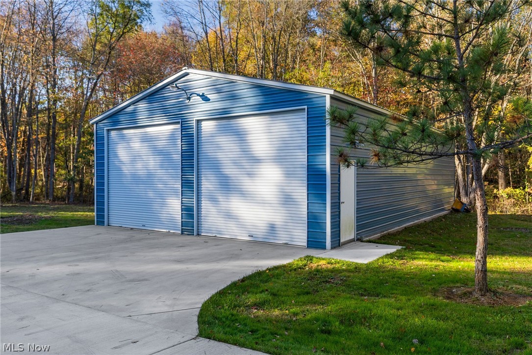 2235 S Mahoning Road Lake Milton OH 44429