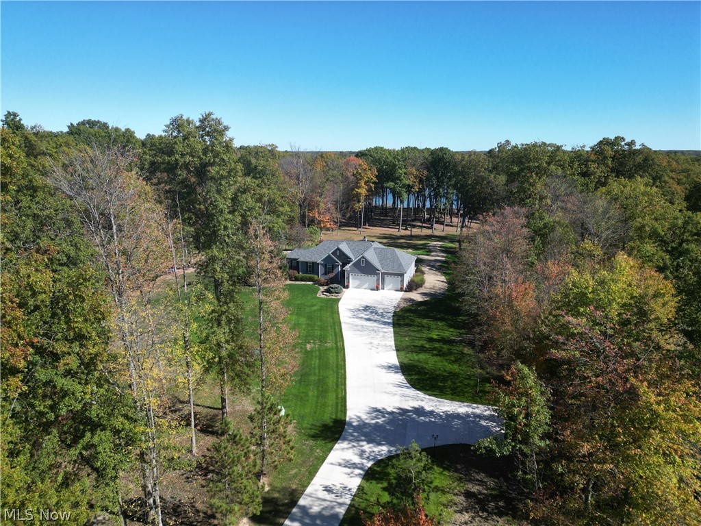 2235 S Mahoning Road Lake Milton OH 44429
