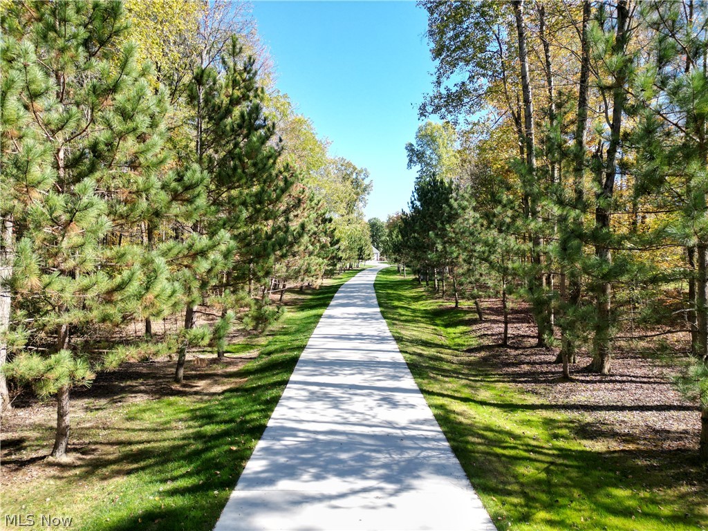 2235 S Mahoning Road Lake Milton OH 44429