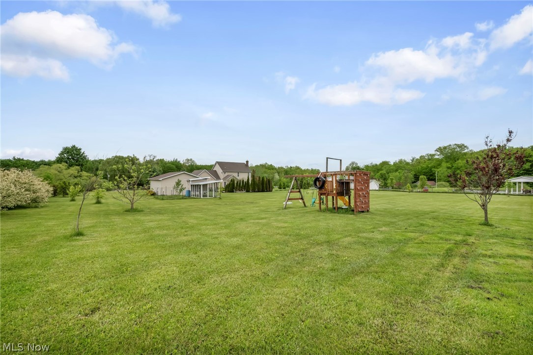 14353 Radcliffe Road Chardon OH 44024