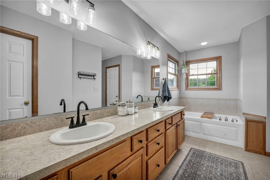 14353 Radcliffe Road Chardon OH 44024