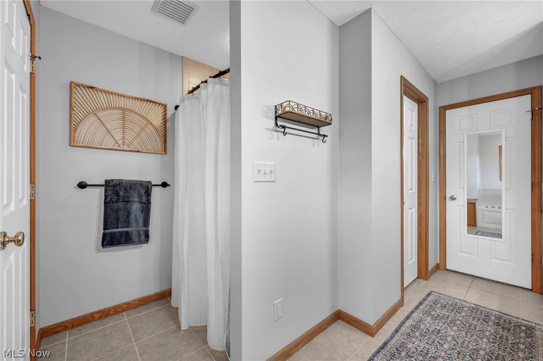 14353 Radcliffe Road Chardon OH 44024