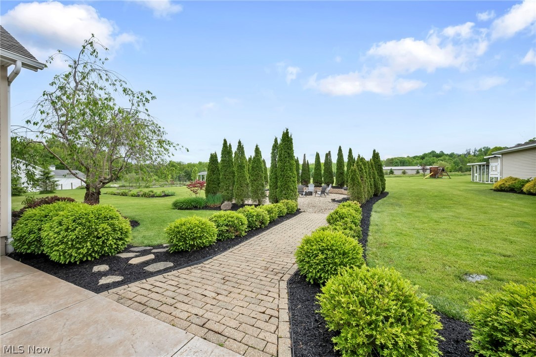 14353 Radcliffe Road Chardon OH 44024