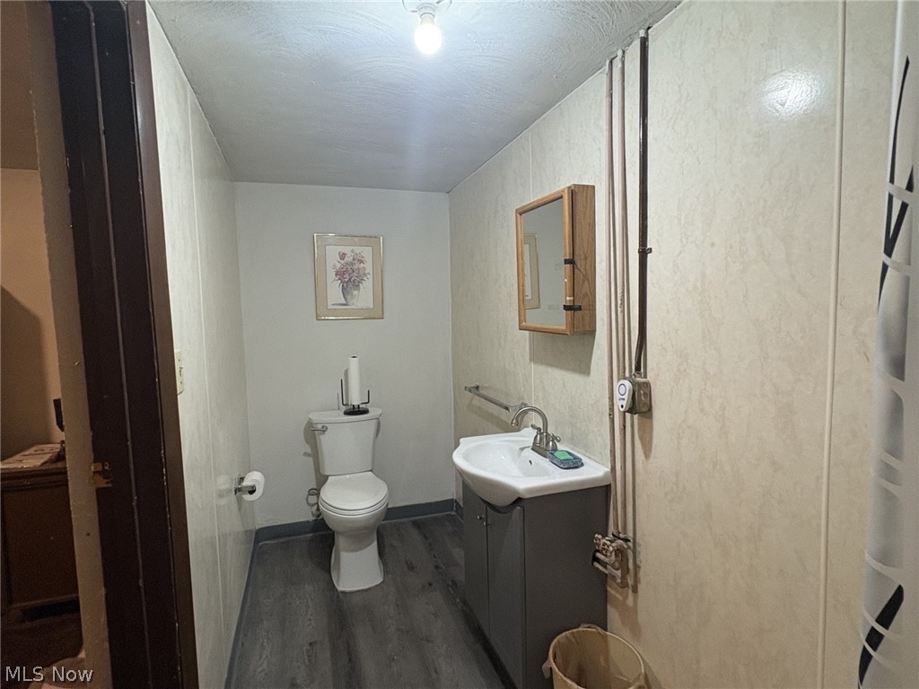 150 Orchard Street Wintersville OH 43953