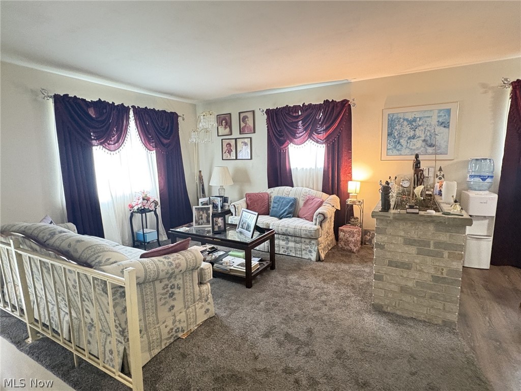 150 Orchard Street Wintersville OH 43953