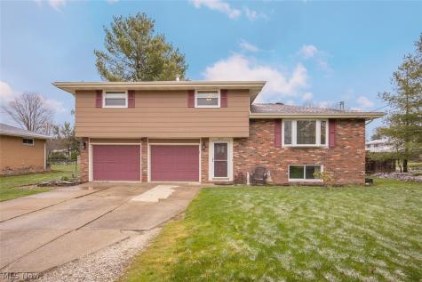 8493 Webster Road Strongsville OH 44136