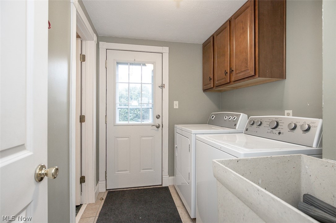 8493 Webster Road Strongsville OH 44136