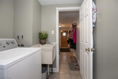 8493 Webster Road Strongsville OH 44136