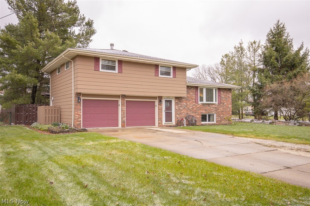8493 Webster Road Strongsville OH 44136