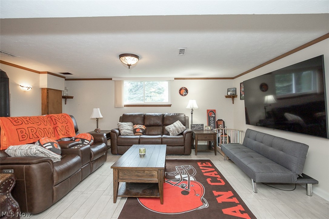 8493 Webster Road Strongsville OH 44136