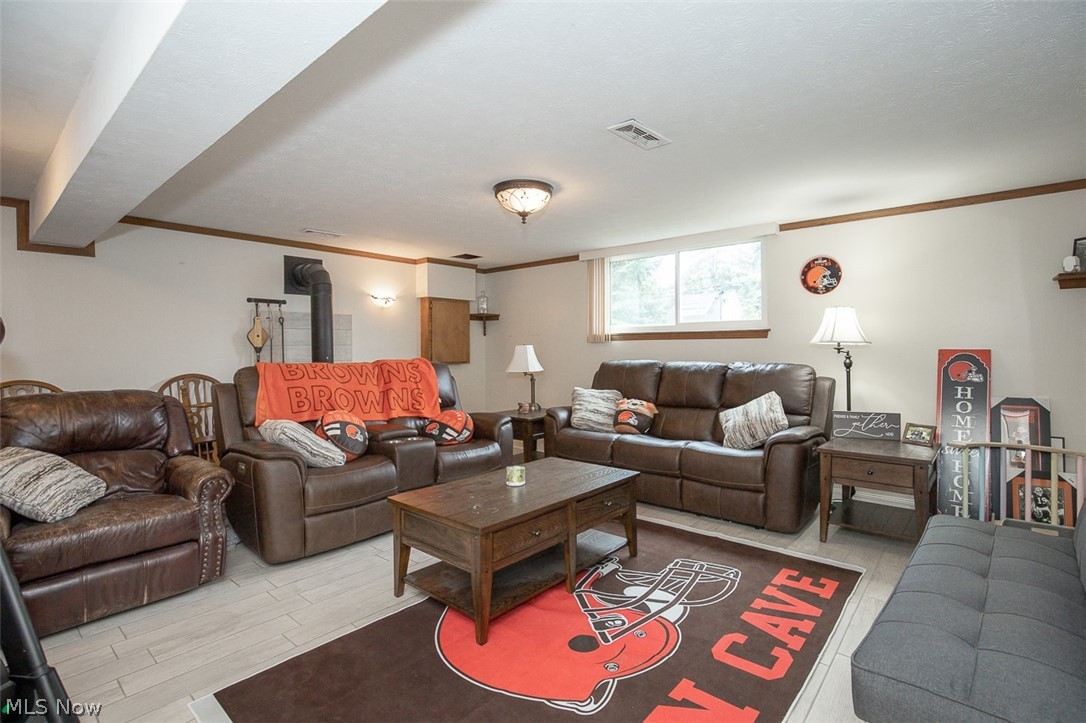 8493 Webster Road Strongsville OH 44136