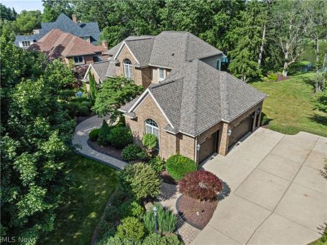 4056 Glenmoor Road NW Canton OH 44718