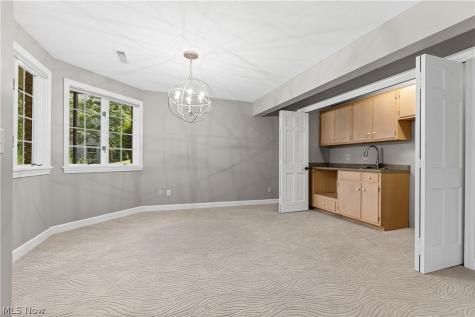 4056 Glenmoor Road NW Canton OH 44718