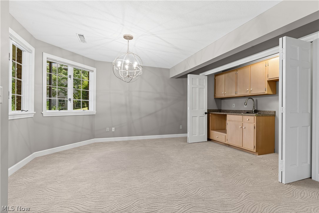 4056 Glenmoor Road NW Canton OH 44718