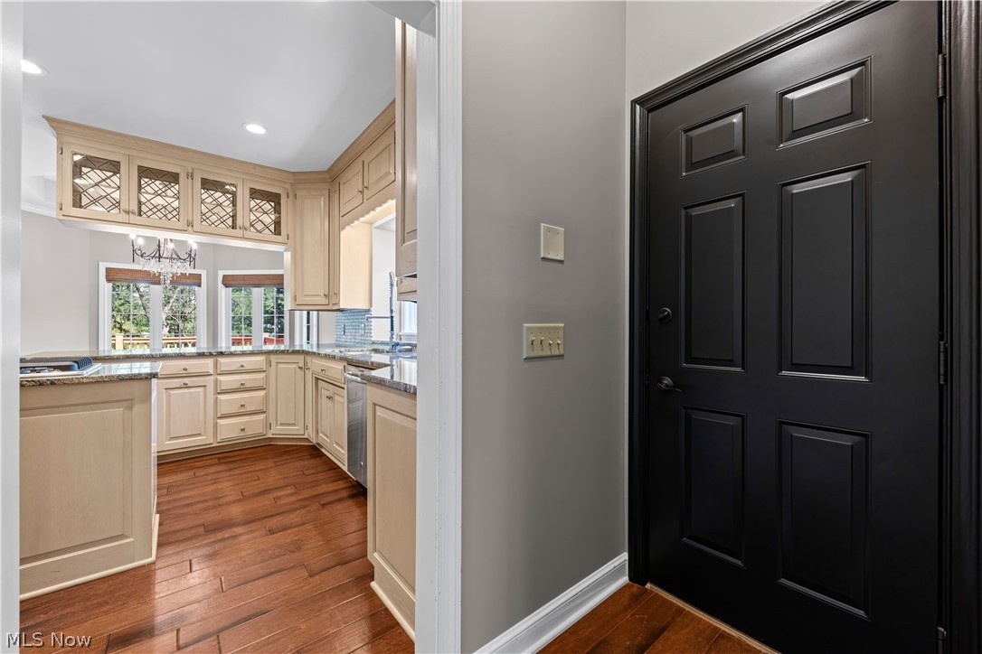 4056 Glenmoor Road NW Canton OH 44718