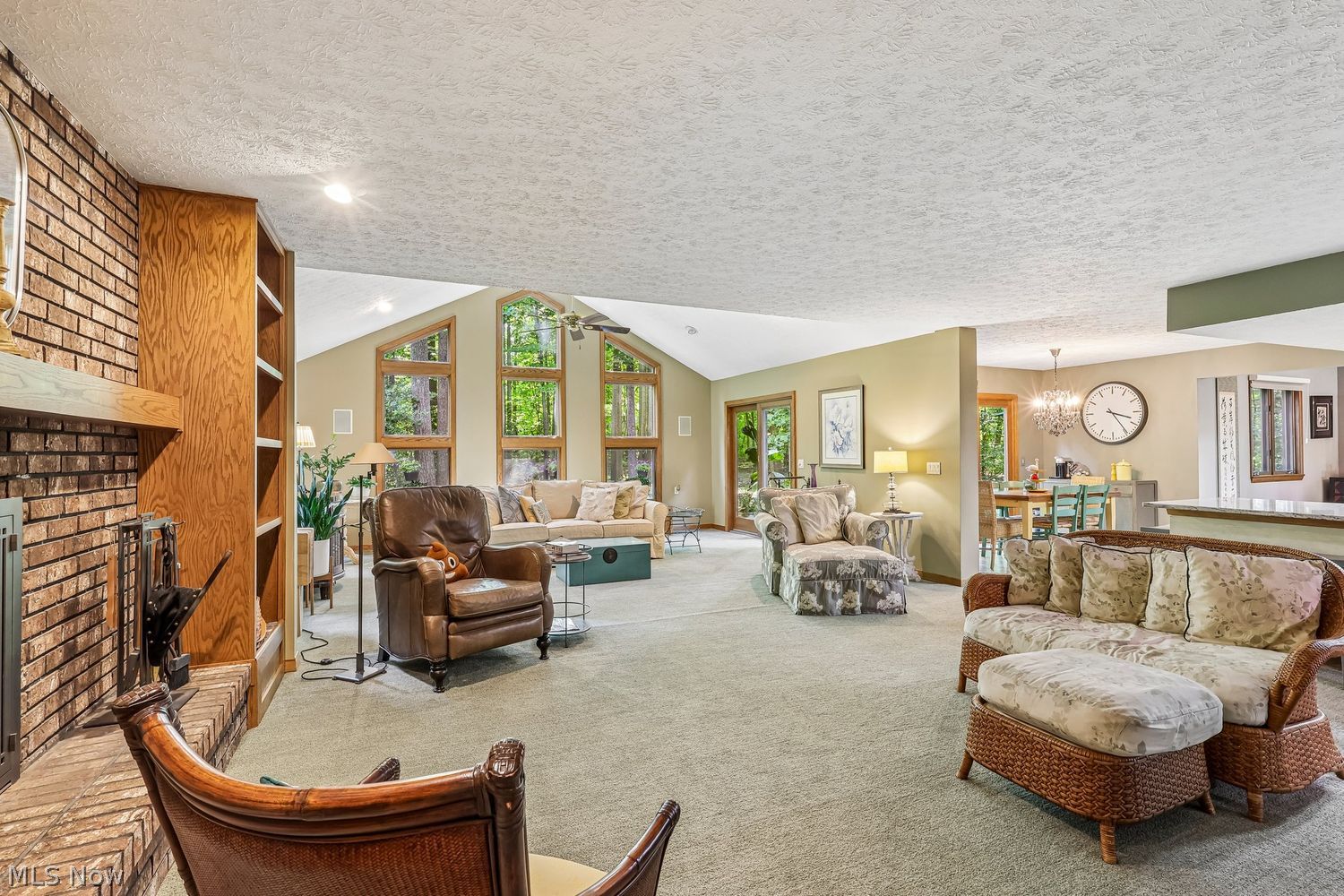 6470 Queens Way Brecksville OH 44141