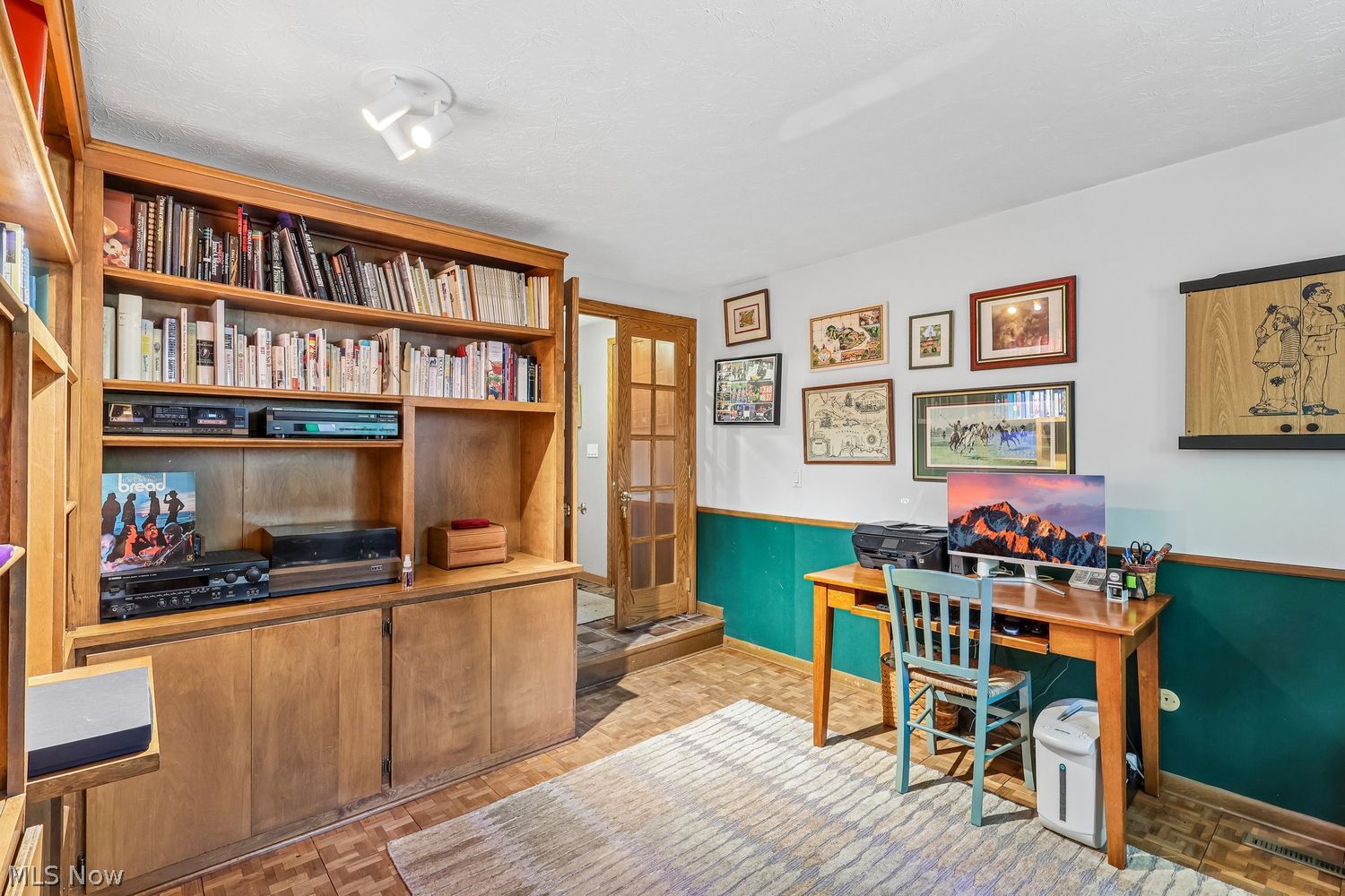 6470 Queens Way Brecksville OH 44141
