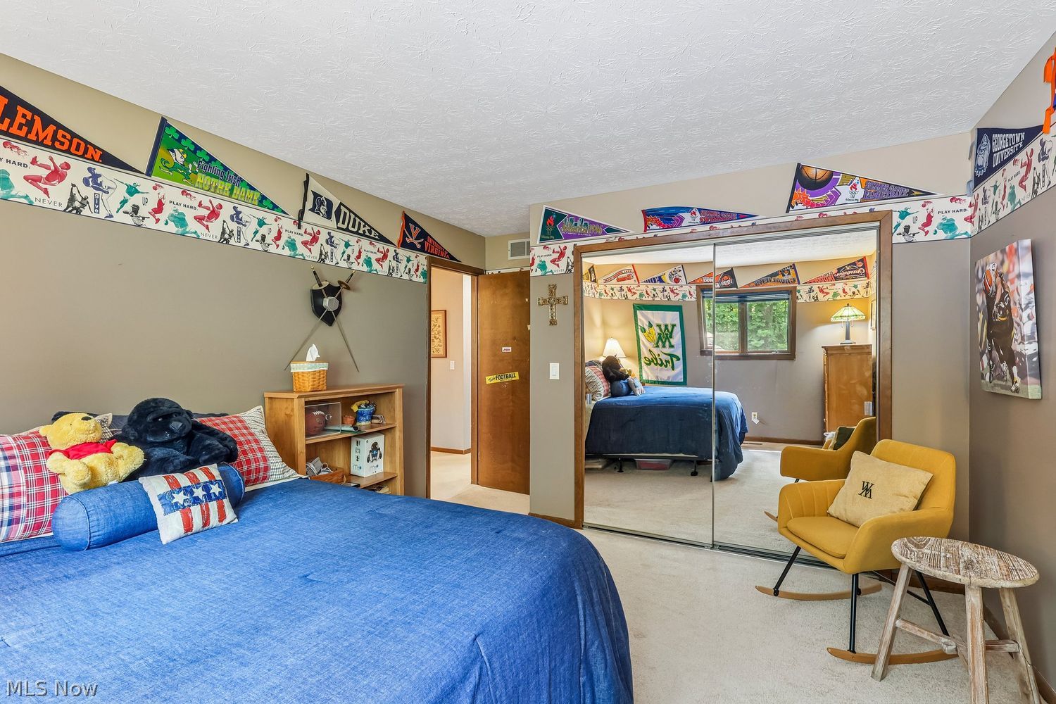 6470 Queens Way Brecksville OH 44141