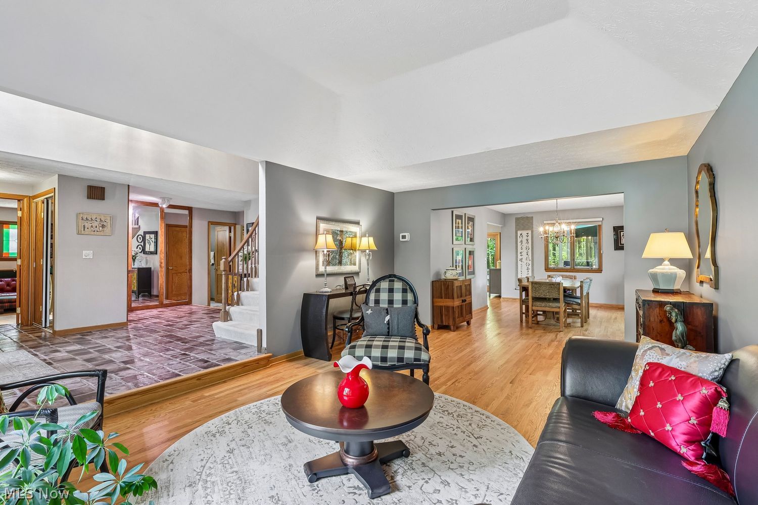 6470 Queens Way Brecksville OH 44141