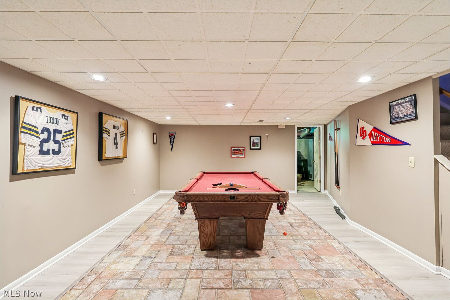 6470 Queens Way Brecksville OH 44141