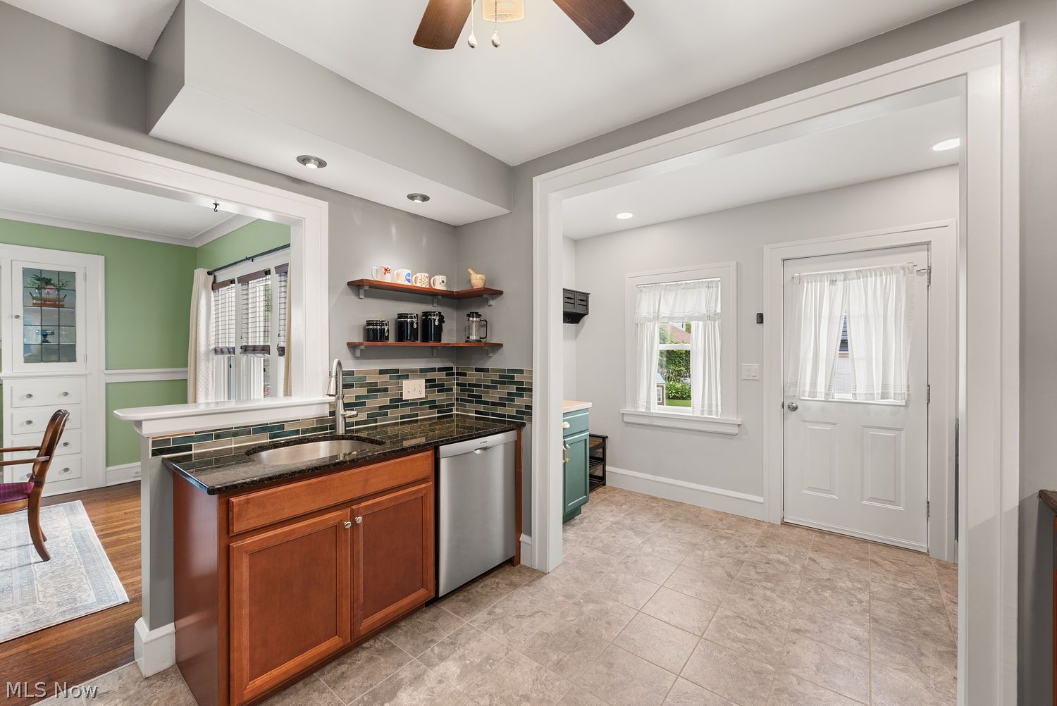 1611 Woodward Avenue Lakewood OH 44107