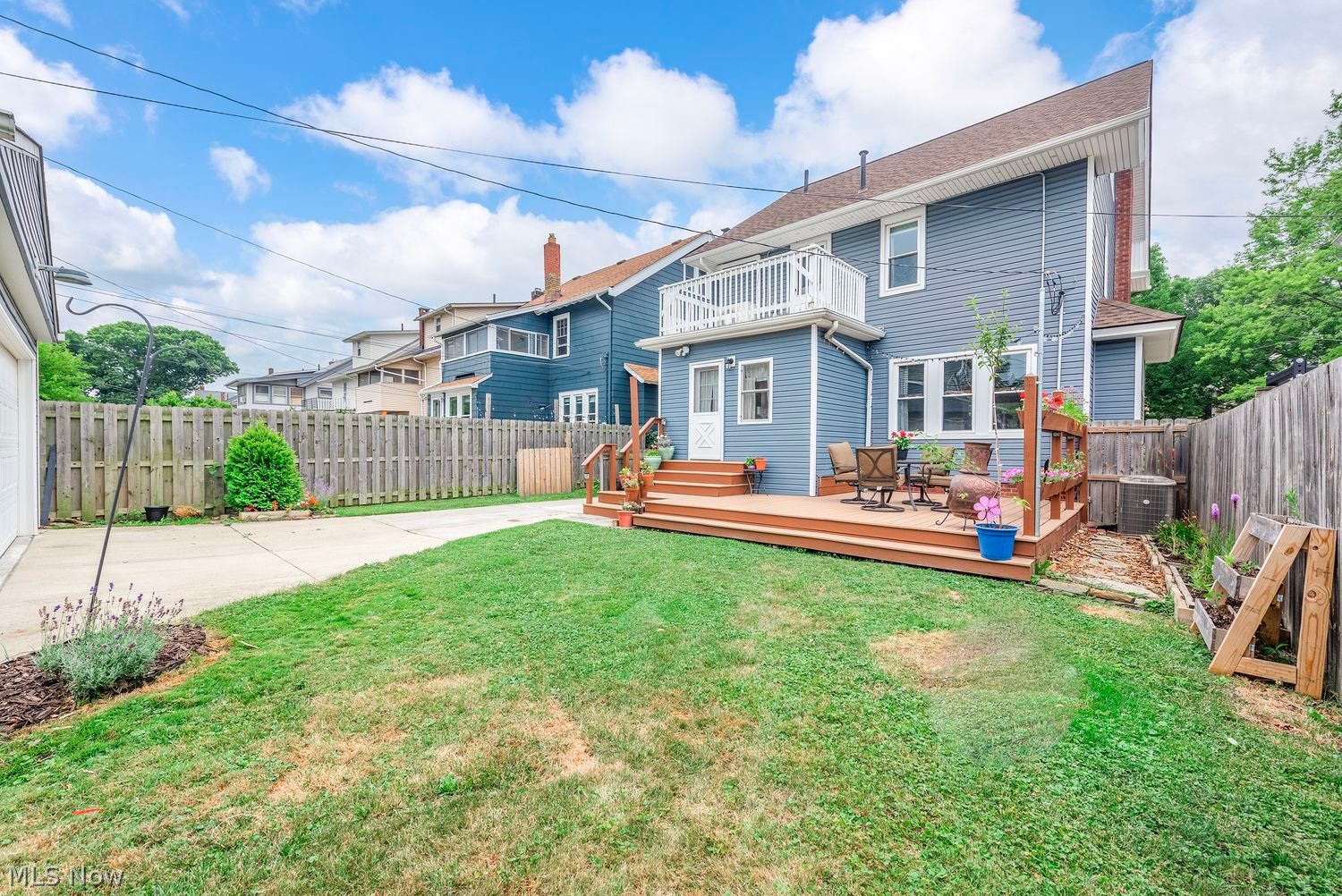 1611 Woodward Avenue Lakewood OH 44107