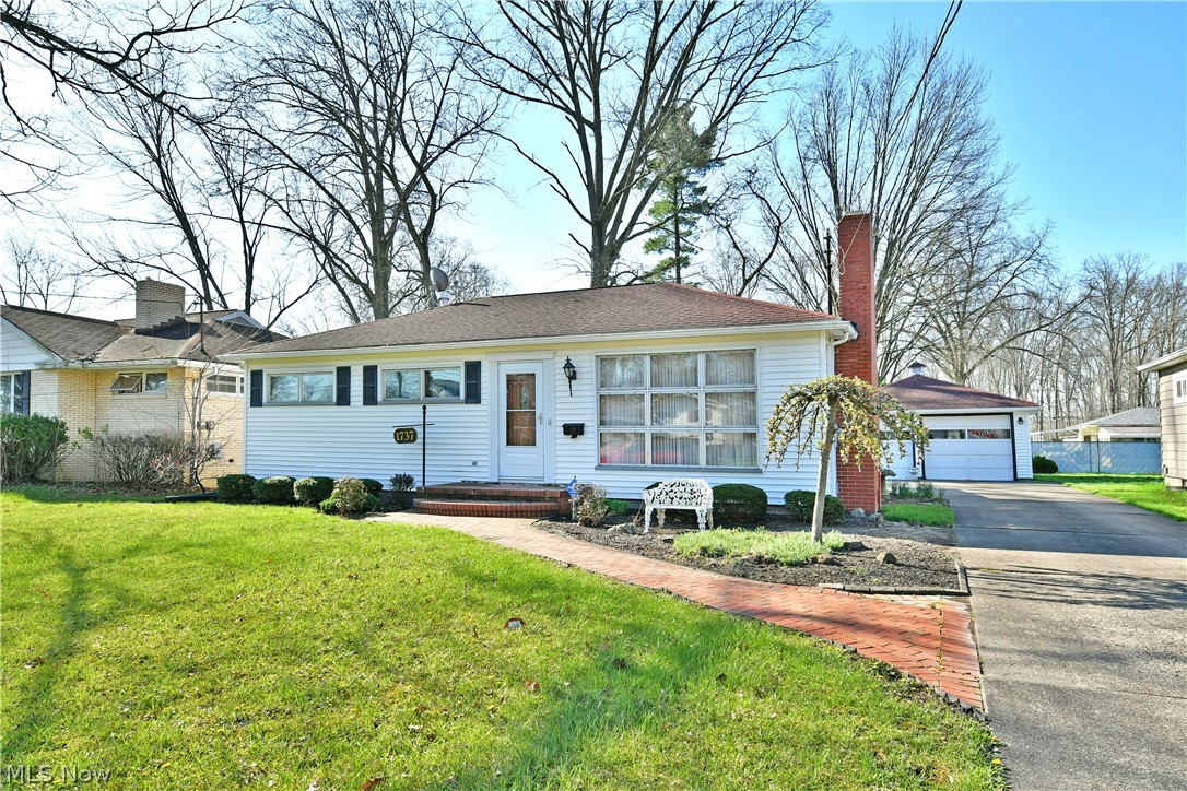 1737 Westwood Drive NW Warren OH 44485