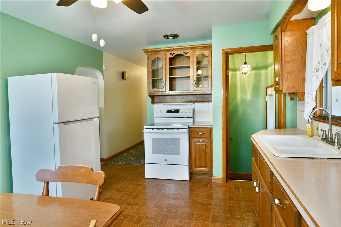 1737 Westwood Drive NW Warren OH 44485
