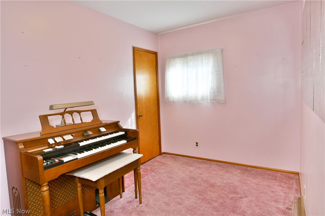 1737 Westwood Drive NW Warren OH 44485