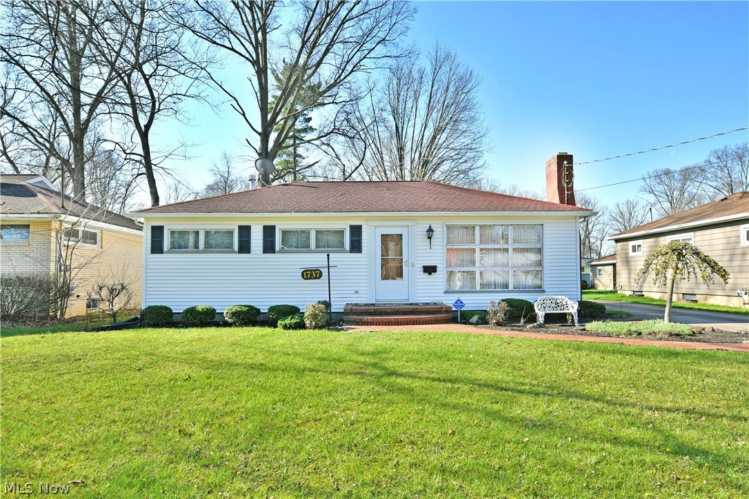 1737 Westwood Drive NW Warren OH 44485