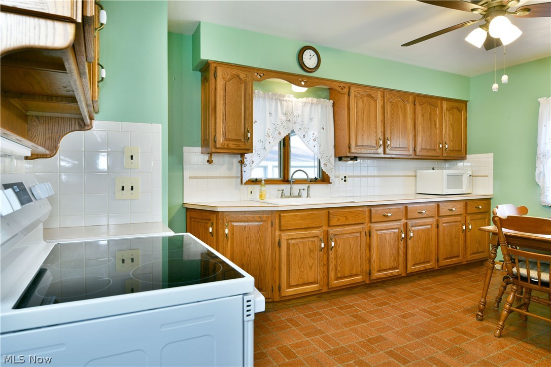 1737 Westwood Drive NW Warren OH 44485