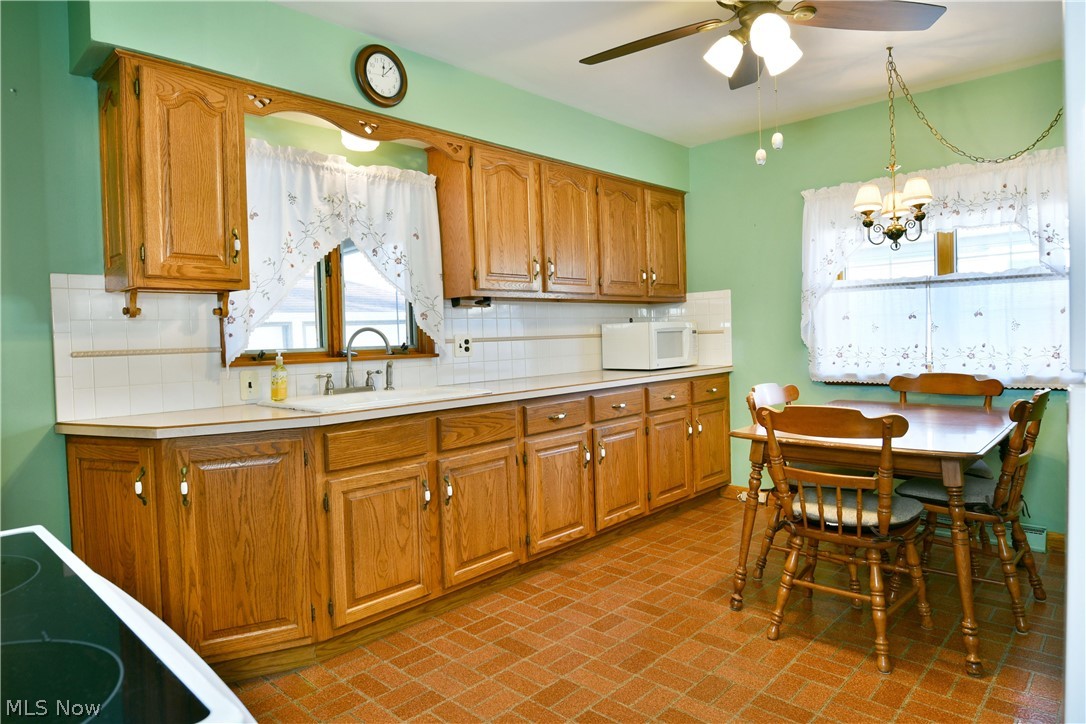 1737 Westwood Drive NW Warren OH 44485