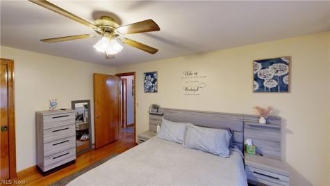 653 N Bon Air Avenue Youngstown OH 44509