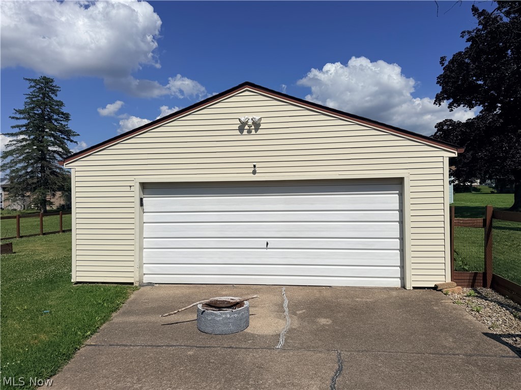 653 N Bon Air Avenue Youngstown OH 44509