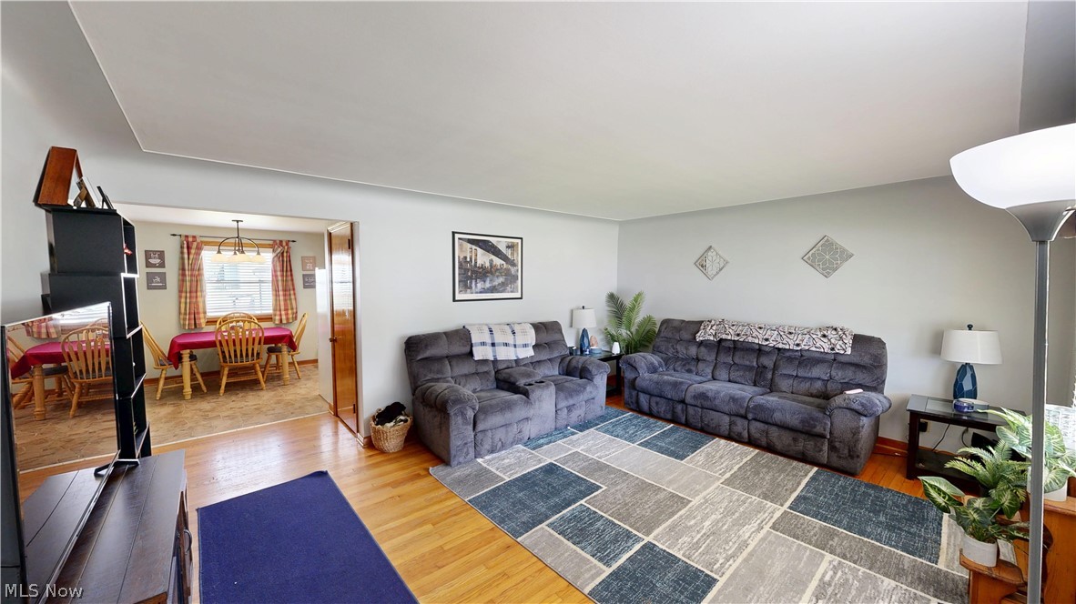 653 N Bon Air Avenue Youngstown OH 44509