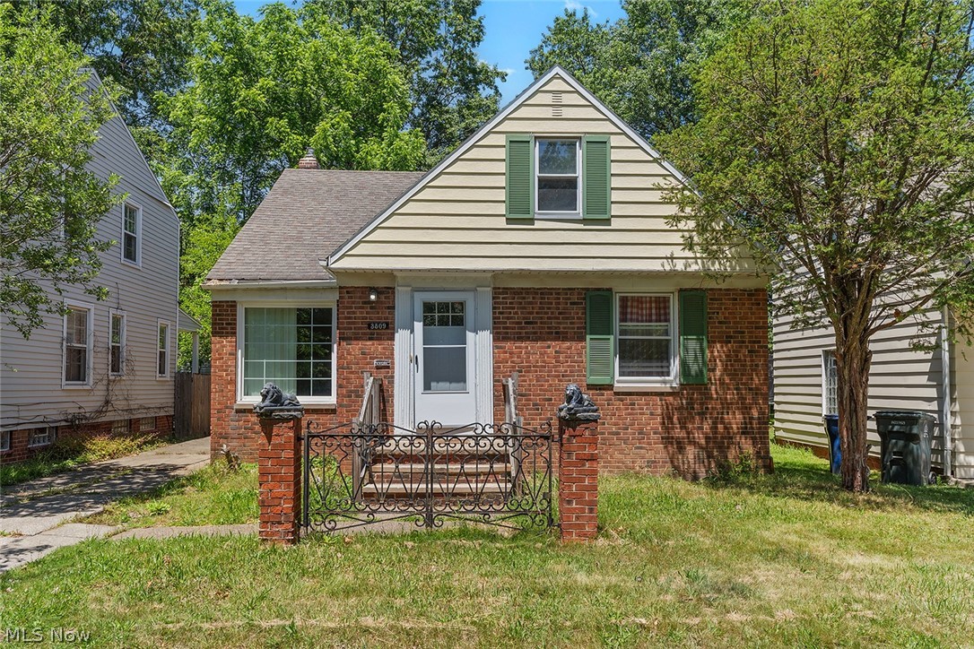 3809 Bainbridge Road Cleveland Heights OH 44118