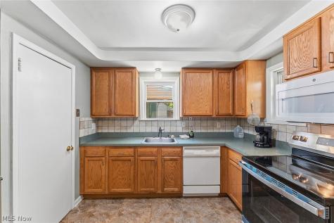 3809 Bainbridge Road Cleveland Heights OH 44118