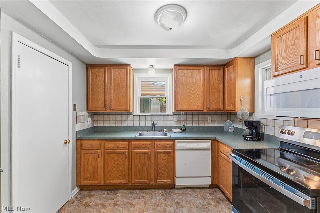 3809 Bainbridge Road Cleveland Heights OH 44118