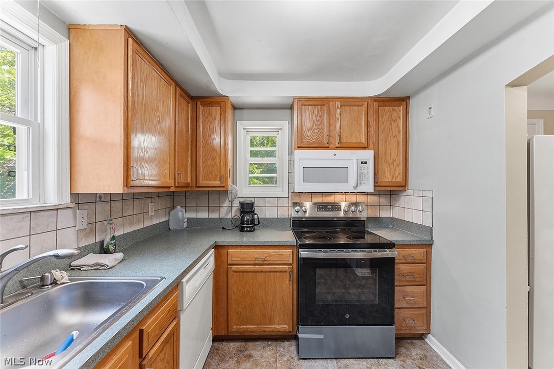 3809 Bainbridge Road Cleveland Heights OH 44118