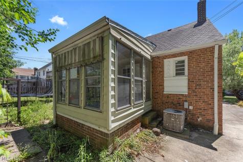 3809 Bainbridge Road Cleveland Heights OH 44118