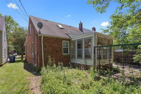 3809 Bainbridge Road Cleveland Heights OH 44118
