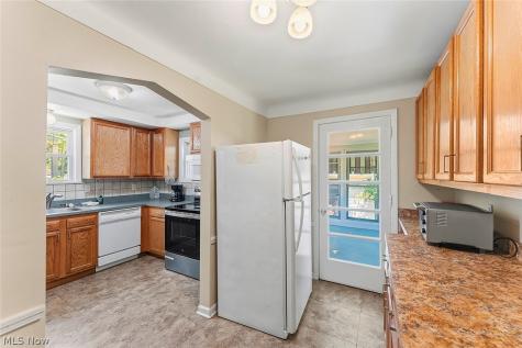 3809 Bainbridge Road Cleveland Heights OH 44118