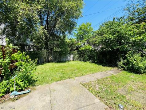 537 E 118th Street Cleveland OH 44108