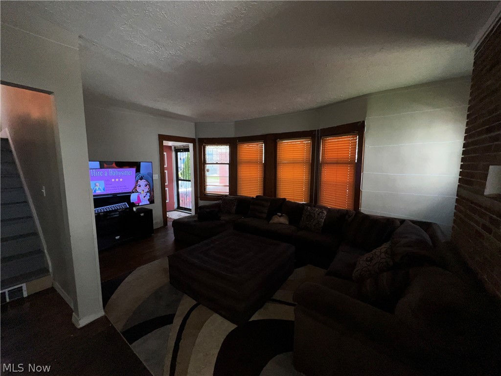 537 E 118th Street Cleveland OH 44108