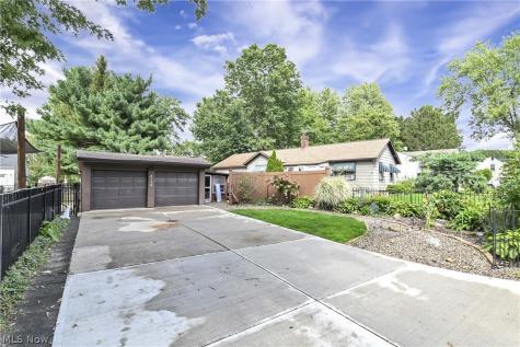 5733 Brecksville Road Independence OH 44131
