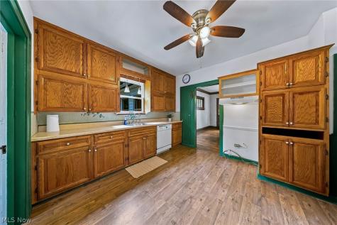 24958 Kennedy Ridge Road North Olmsted OH 44070