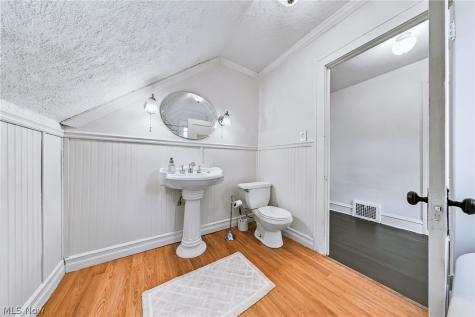 24958 Kennedy Ridge Road North Olmsted OH 44070
