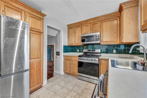2661 Stoney Ridge Road Avon OH 44011